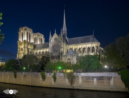 Notre-Dame2  La Cathedrale vu de l'autre rive de la Seine 